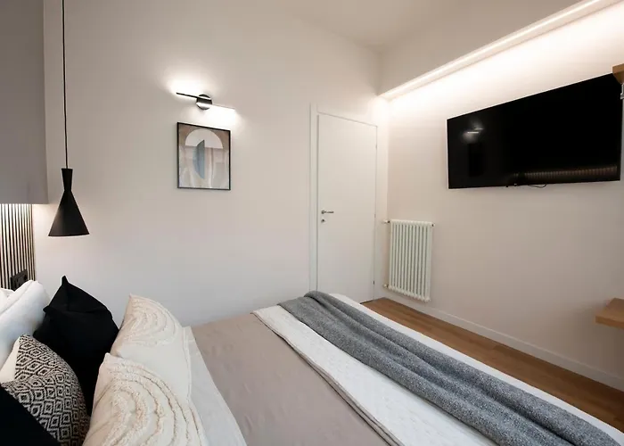 224 - Ma & Ma Luxury Apartment, 500metri Da Mare E Spiaggia, Vicino Baia Del Silenzio - Parcheggio Gratis Privato Incluso *